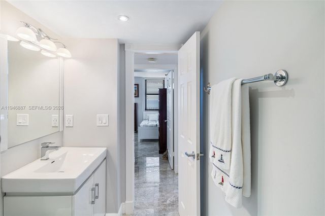 6061 Collins Ave 6F, Miami Beach, FL 33140