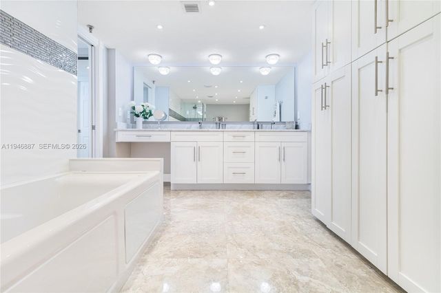 6061 Collins Ave 6F, Miami Beach, FL 33140