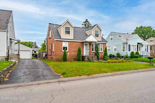 107 Frederick Avenue, Colonie, NY 12205