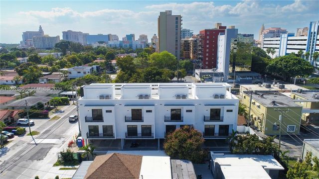 3345 SW 22nd Ter 3343, Miami, FL 33145