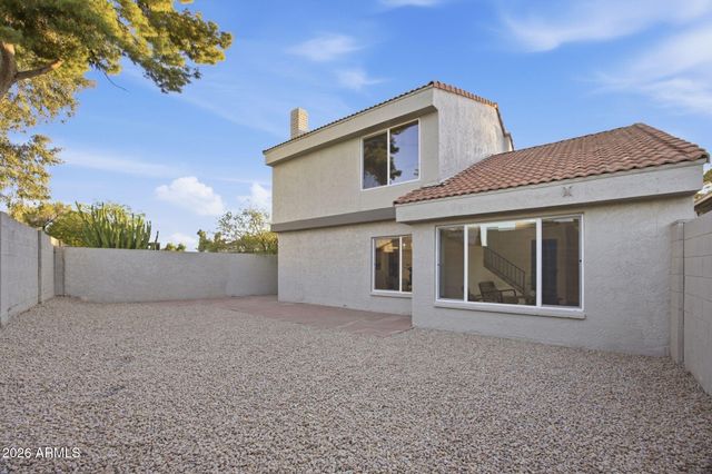 2416 W CARIBBEAN Lane 2, Phoenix, AZ 85023