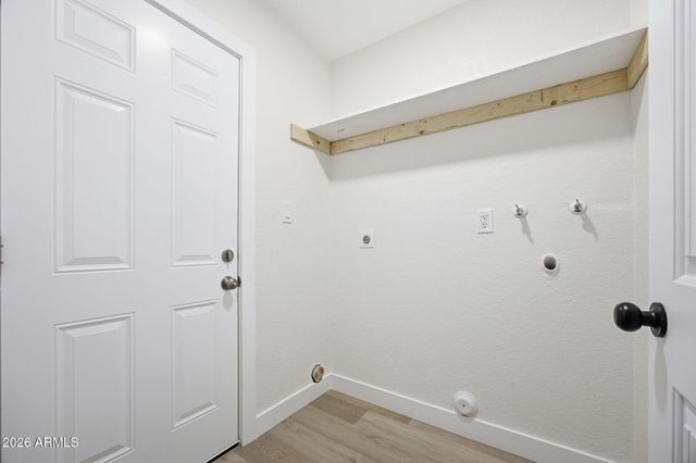 2416 W CARIBBEAN Lane 2, Phoenix, AZ 85023