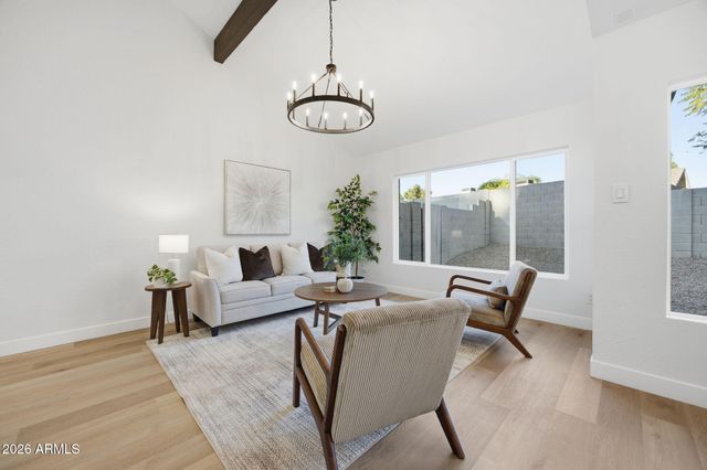 2416 W CARIBBEAN Lane 2, Phoenix, AZ 85023