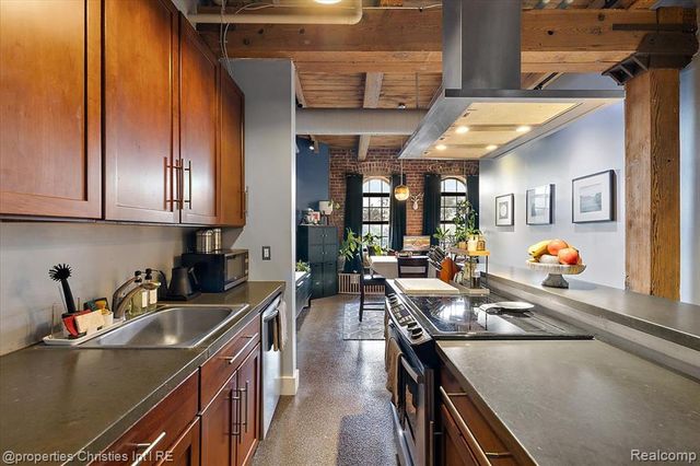 6533 E Jefferson Avenue 307, Detroit, MI 48207