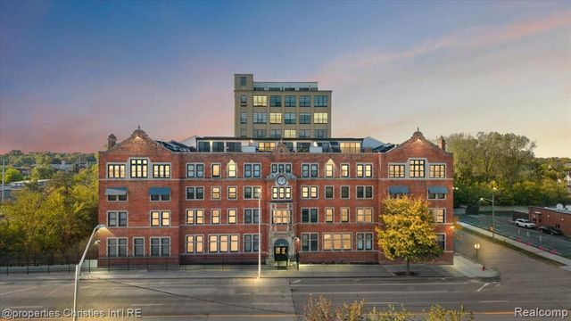 6533 E Jefferson Avenue 307, Detroit, MI 48207