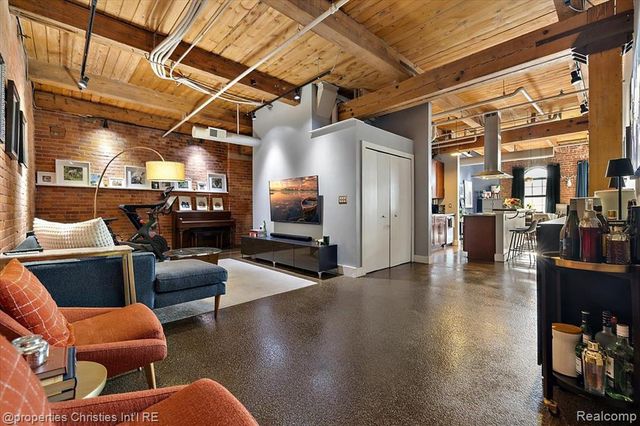 6533 E Jefferson Avenue 307, Detroit, MI 48207