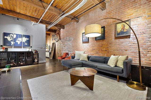 6533 E Jefferson Avenue 307, Detroit, MI 48207