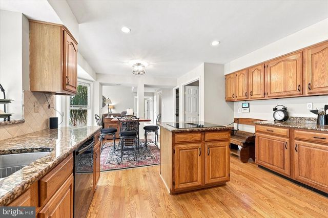 1 BALMORAL DR, Chadds Ford, PA 19317