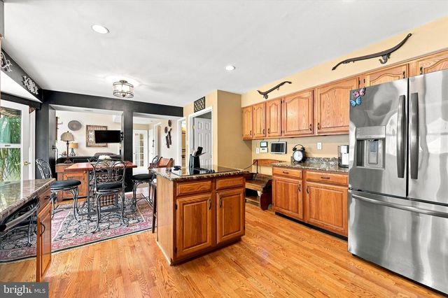 1 BALMORAL DR, Chadds Ford, PA 19317