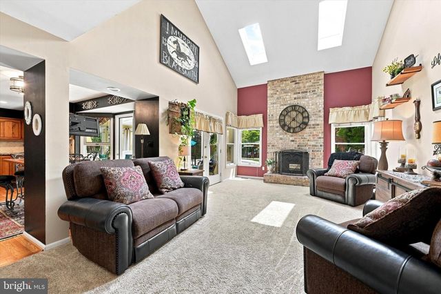 1 BALMORAL DR, Chadds Ford, PA 19317