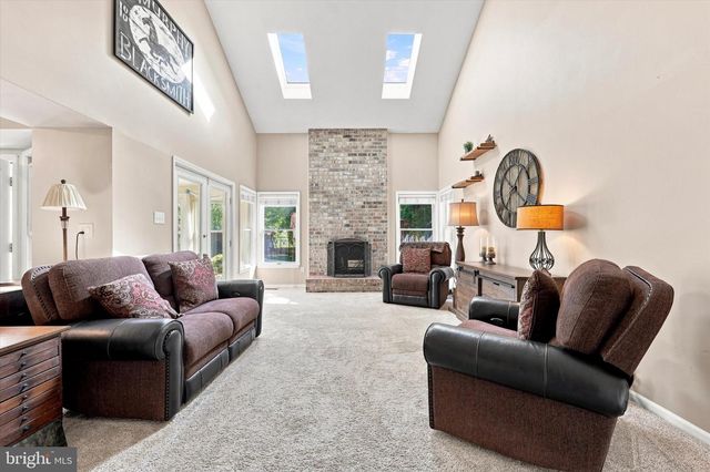 1 BALMORAL DR, Chadds Ford, PA 19317