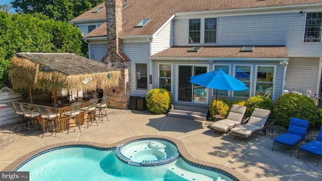 1 BALMORAL DR, Chadds Ford, PA 19317
