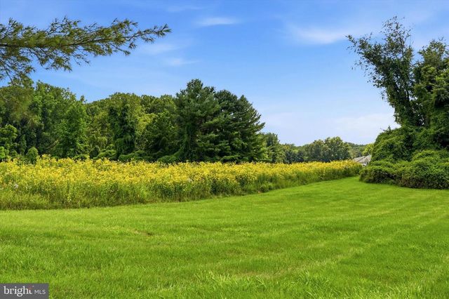 1 BALMORAL DR, Chadds Ford, PA 19317