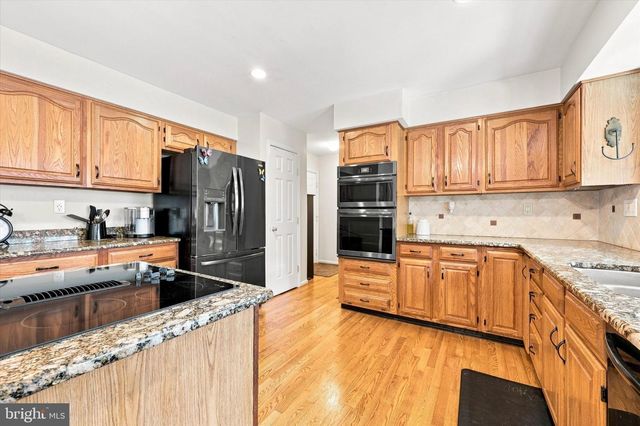 1 BALMORAL DR, Chadds Ford, PA 19317