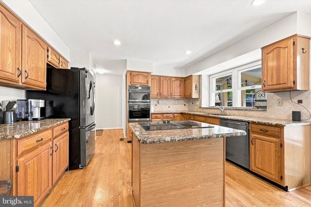 1 BALMORAL DR, Chadds Ford, PA 19317
