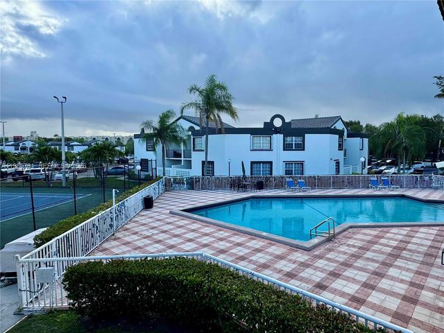 9731 Fontainebleau Blvd F306, Miami, FL 33172