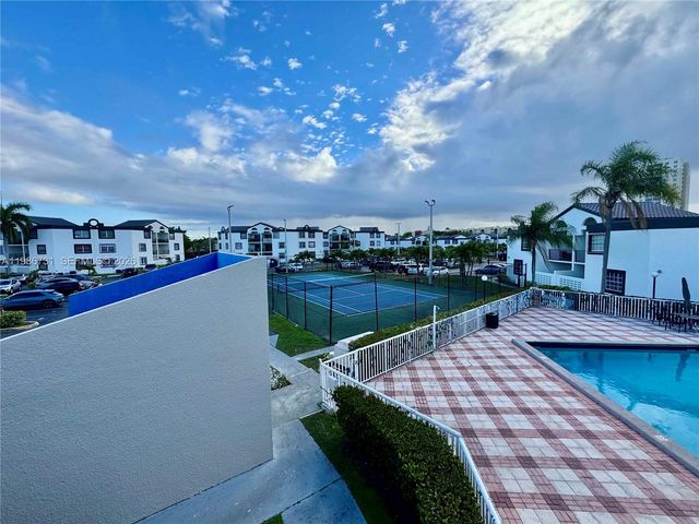 9731 Fontainebleau Blvd F306, Miami, FL 33172