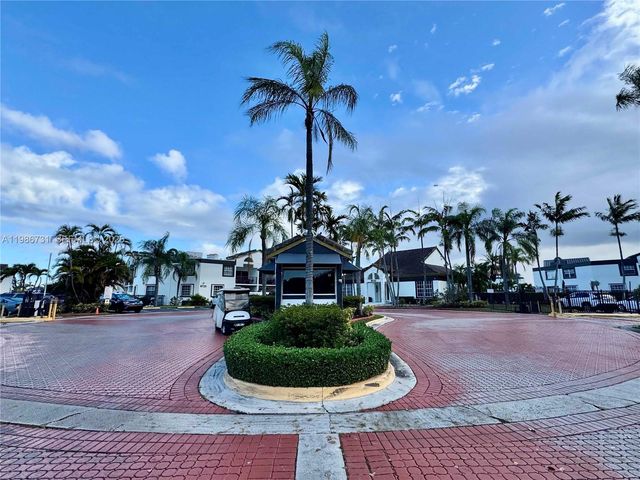 9731 Fontainebleau Blvd F306, Miami, FL 33172
