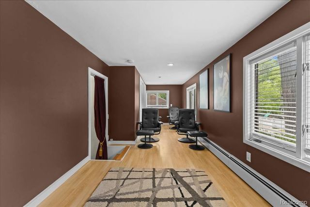 43 Wellesley Drive, Pleasant Ridge, MI 48069