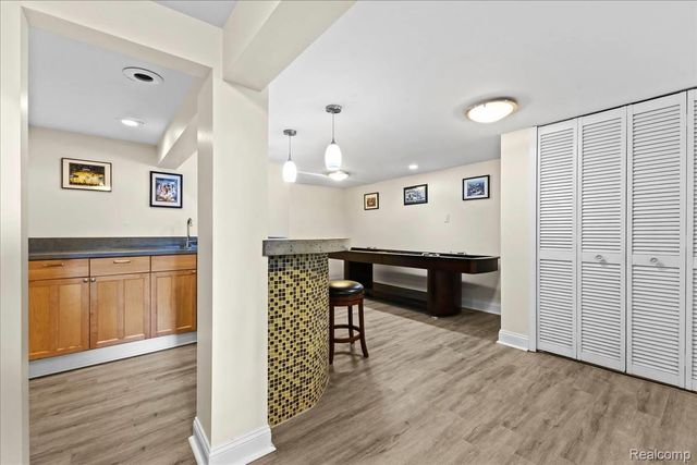 43 Wellesley Drive, Pleasant Ridge, MI 48069