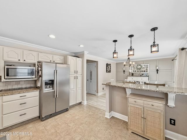 58 Carriage Lane, Englishtown, NJ 07726
