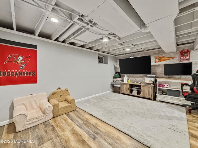 58 Carriage Lane, Englishtown, NJ 07726