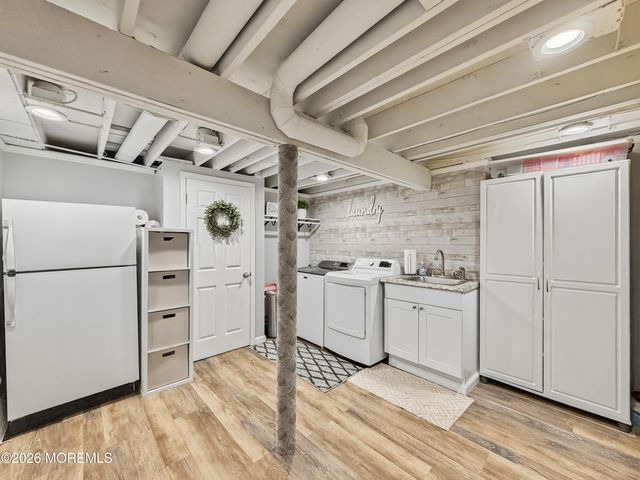 58 Carriage Lane, Englishtown, NJ 07726