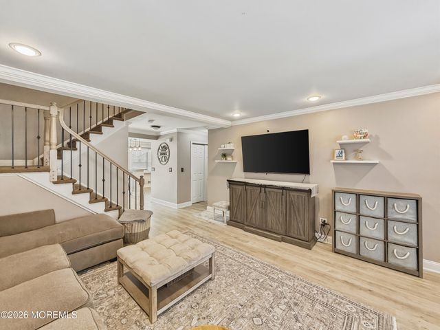 58 Carriage Lane, Englishtown, NJ 07726