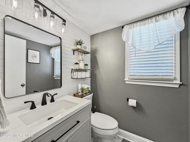 58 Carriage Lane, Englishtown, NJ 07726