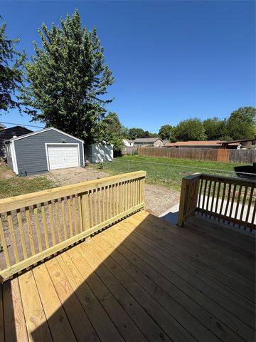 1820 E 25th Street, Des Moines, IA 50317