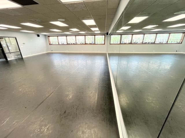 809 RIDGE Road 200, Wilmette, IL 60091
