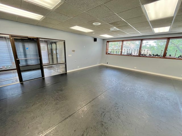 809 RIDGE Road 200, Wilmette, IL 60091