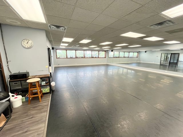 809 RIDGE Road 200, Wilmette, IL 60091
