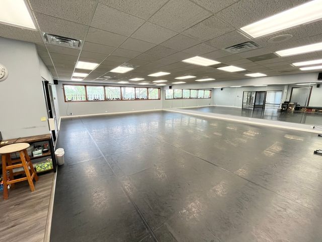 809 RIDGE Road 200, Wilmette, IL 60091