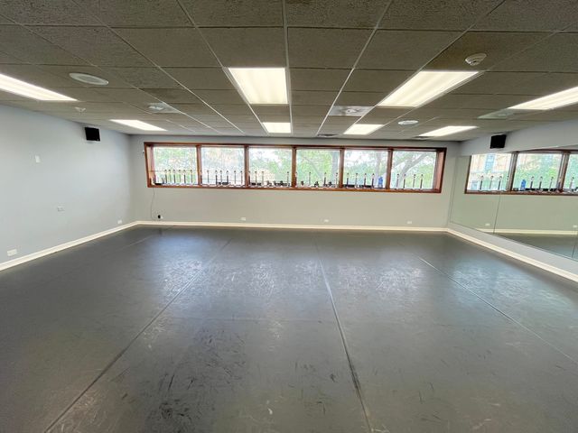 809 RIDGE Road 200, Wilmette, IL 60091