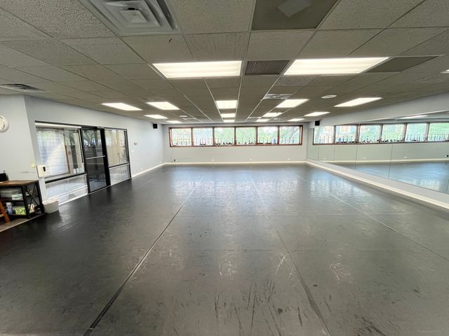 809 RIDGE Road 200, Wilmette, IL 60091