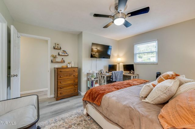 120 Russell Drive, Gray, TN 37615