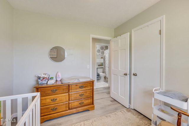 120 Russell Drive, Gray, TN 37615