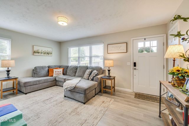 120 Russell Drive, Gray, TN 37615