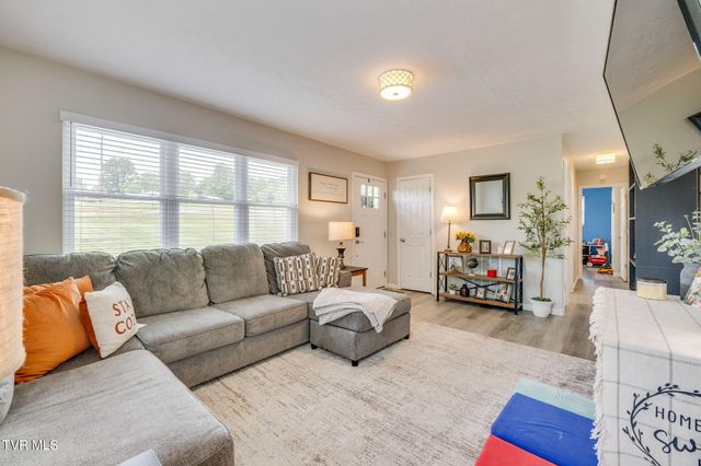 120 Russell Drive, Gray, TN 37615
