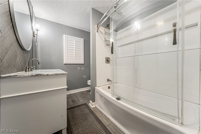2502 E 35th Street, Lorain, OH 44055