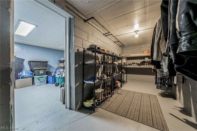 2502 E 35th Street, Lorain, OH 44055