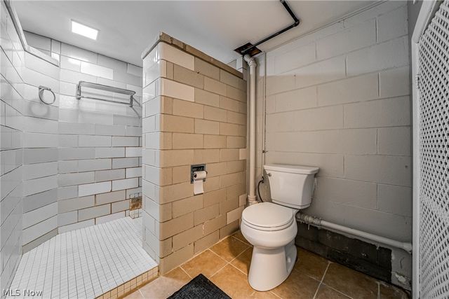 2502 E 35th Street, Lorain, OH 44055