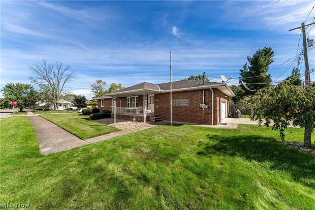 2502 E 35th Street, Lorain, OH 44055
