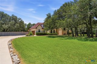 1017 Mountain Drive, San Marcos, TX 78666