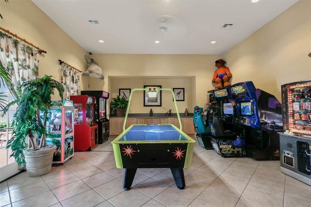 4560 YELLOWGOLD ROAD E 103, Kissimmee, FL 34746