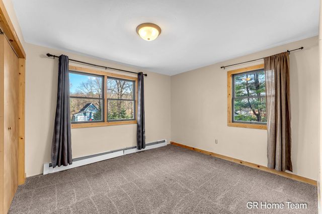 7649 Main Street, Brooks Twp, MI 49337