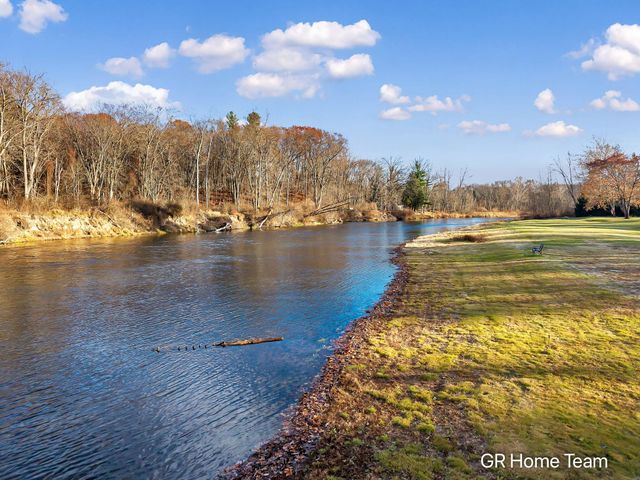 7649 Main Street, Brooks Twp, MI 49337