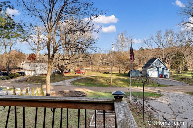 7649 Main Street, Brooks Twp, MI 49337