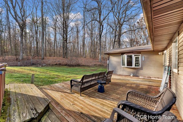 7649 Main Street, Brooks Twp, MI 49337